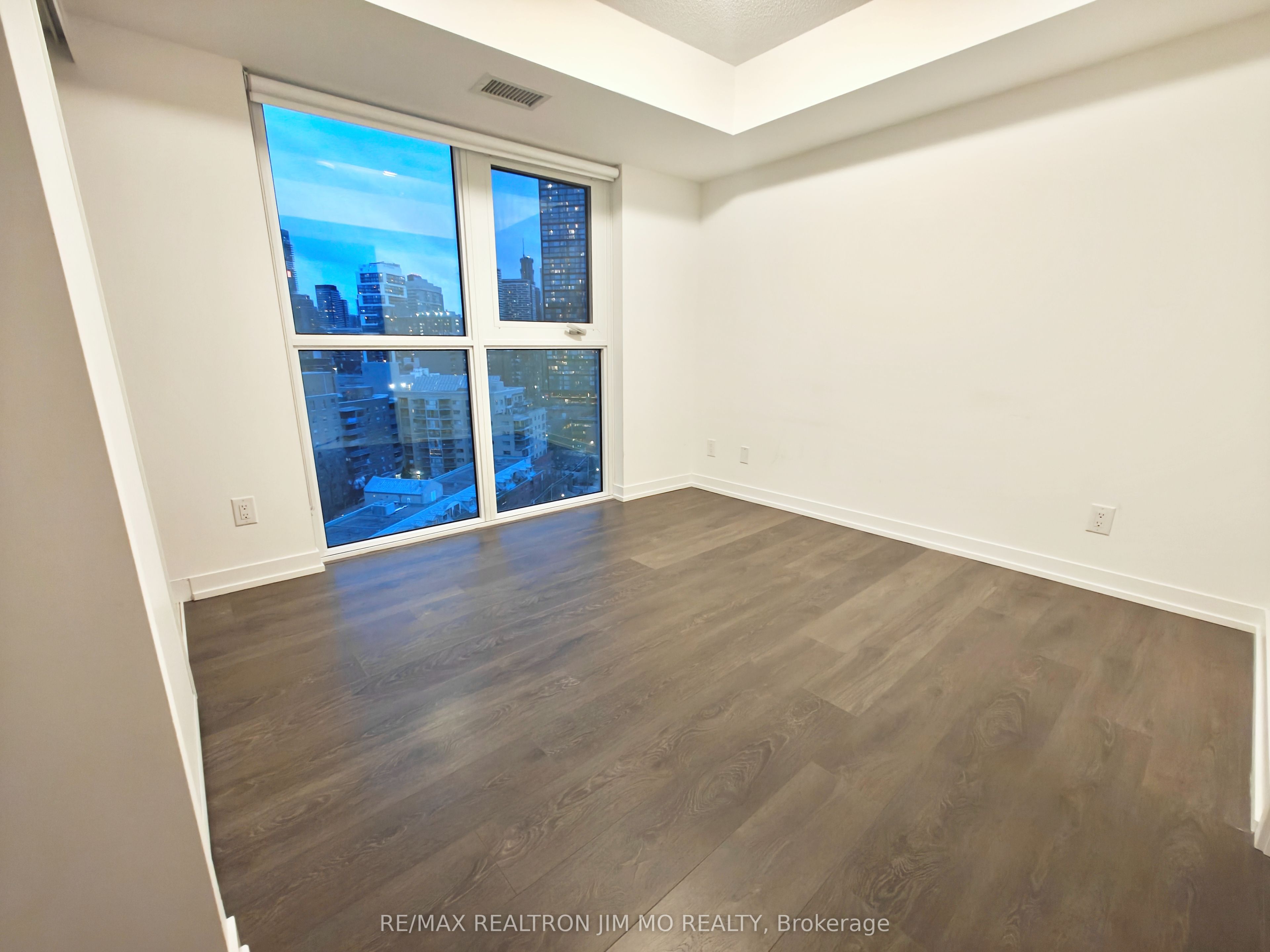219 Dundas Street E, #1907