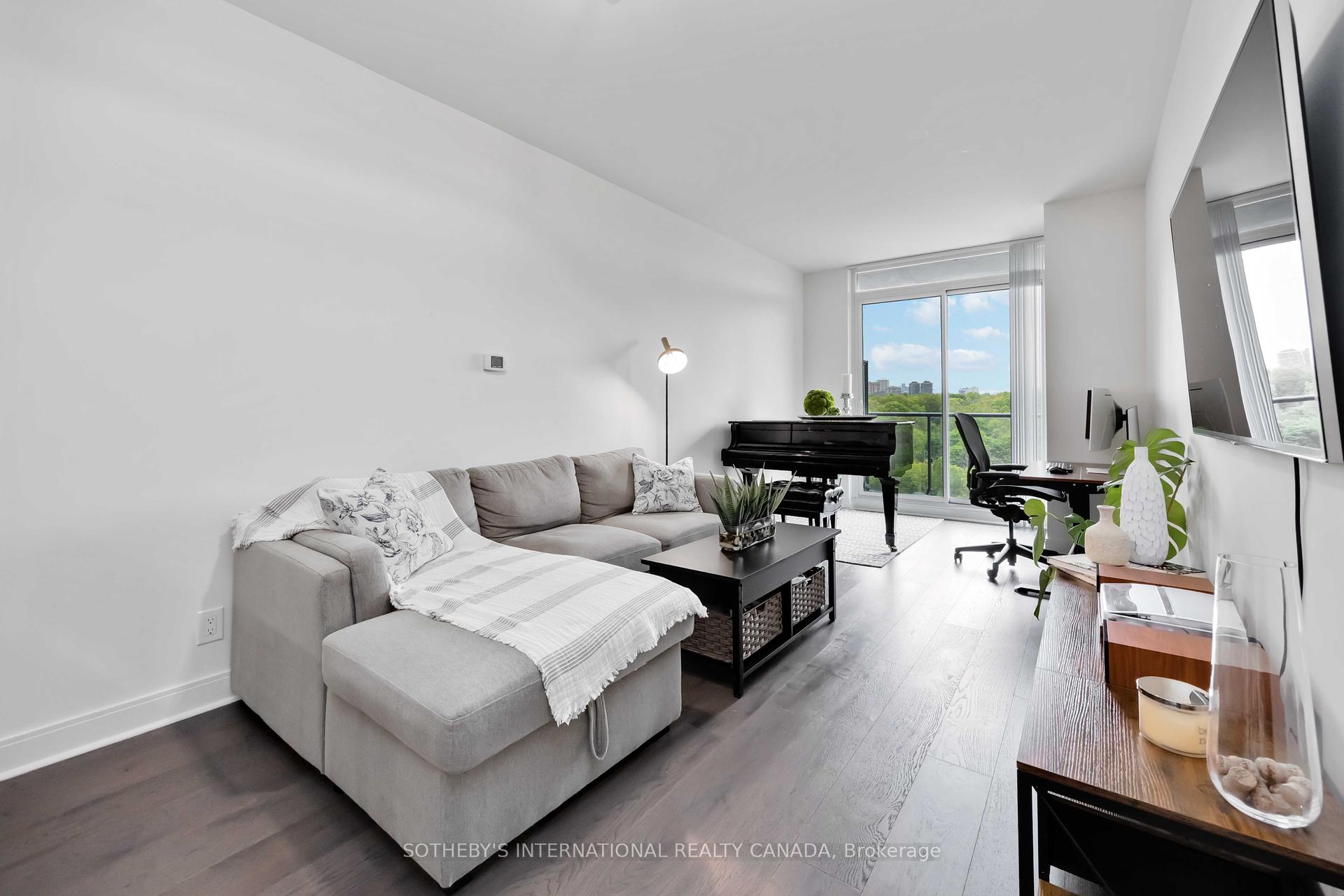 2 Bedrooms Condo at 825 Church, Toronto For sale