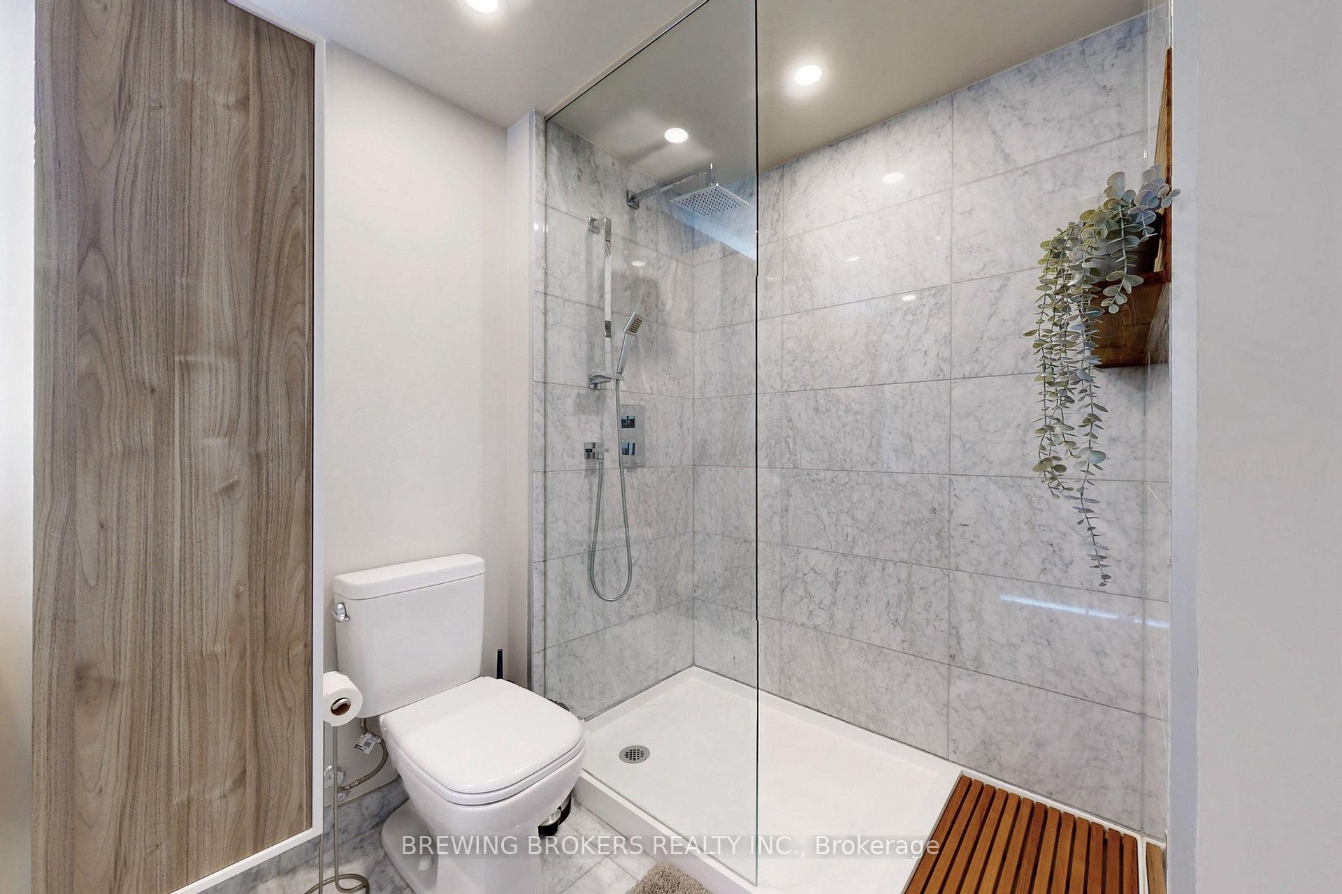 1 Bedroom Condo at 629 King St W, Toronto For sale