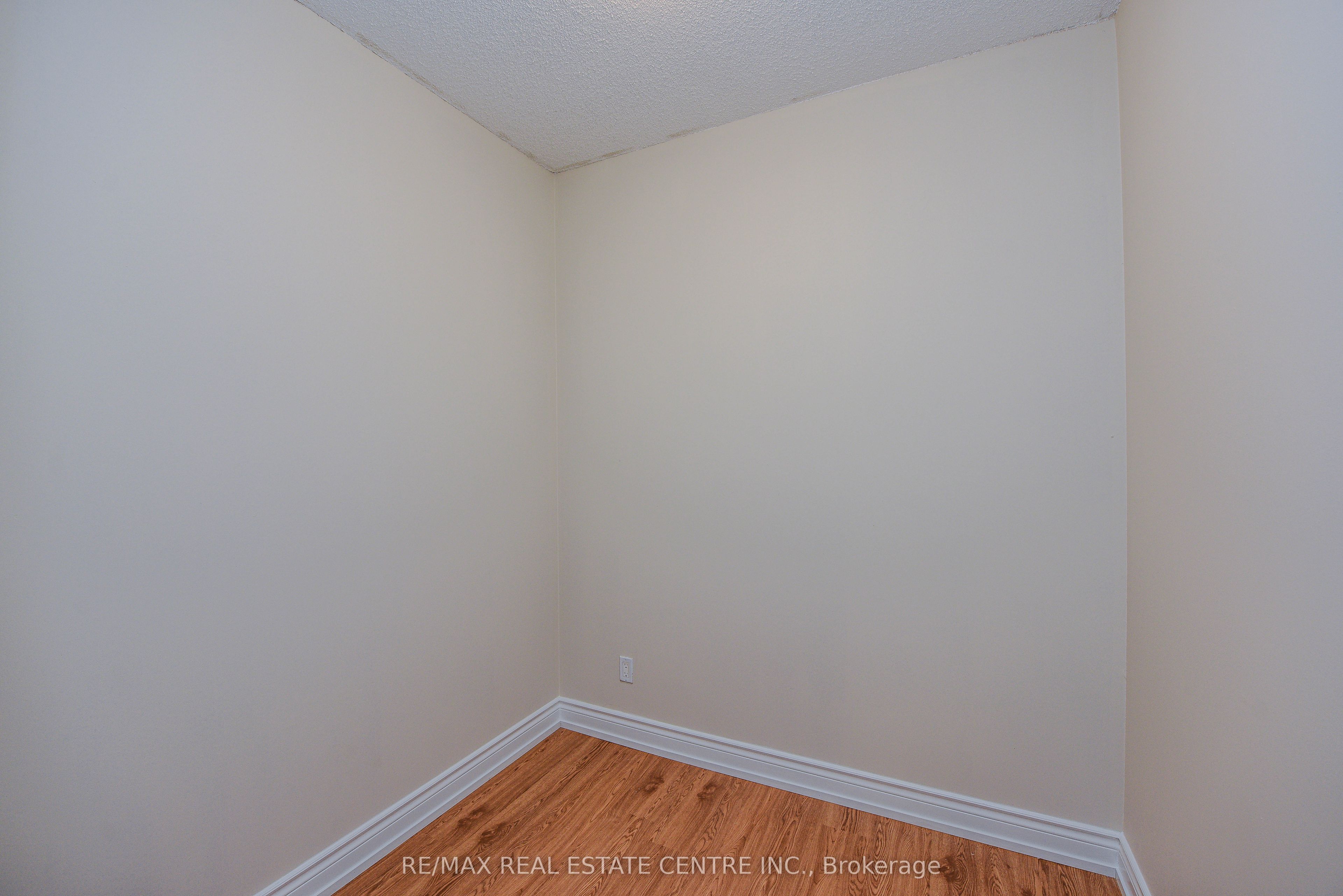 335 Rathburn Road W, #2107