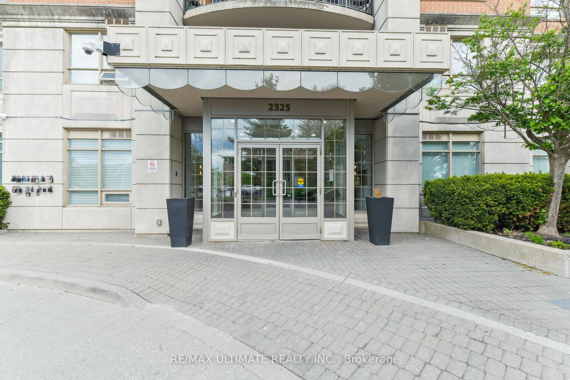 1 Bedroom Condo at 2325 Central Park, Oakville For sale