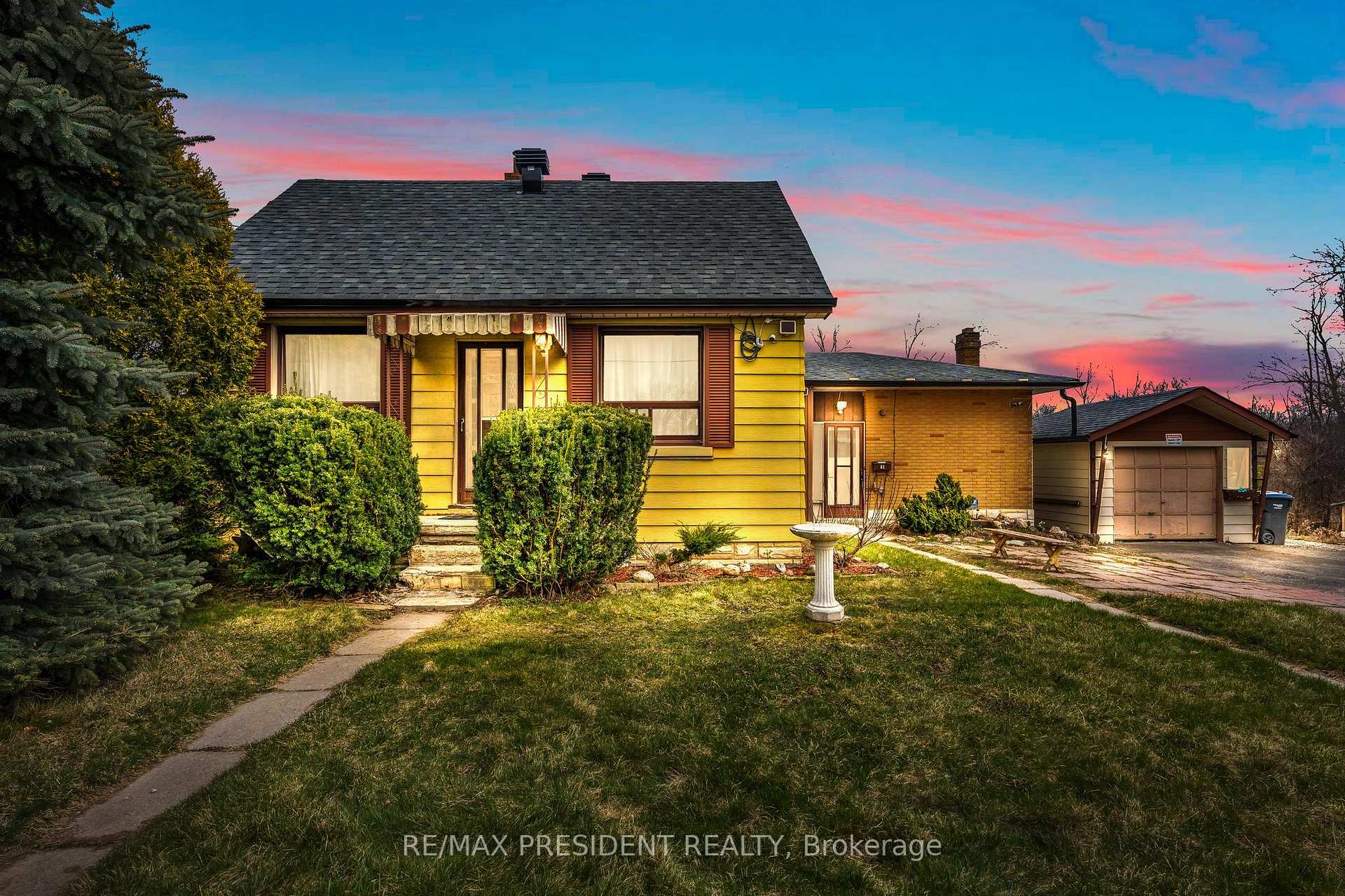 61 Royce Avenue, Brampton, ON L6Y 1J8
