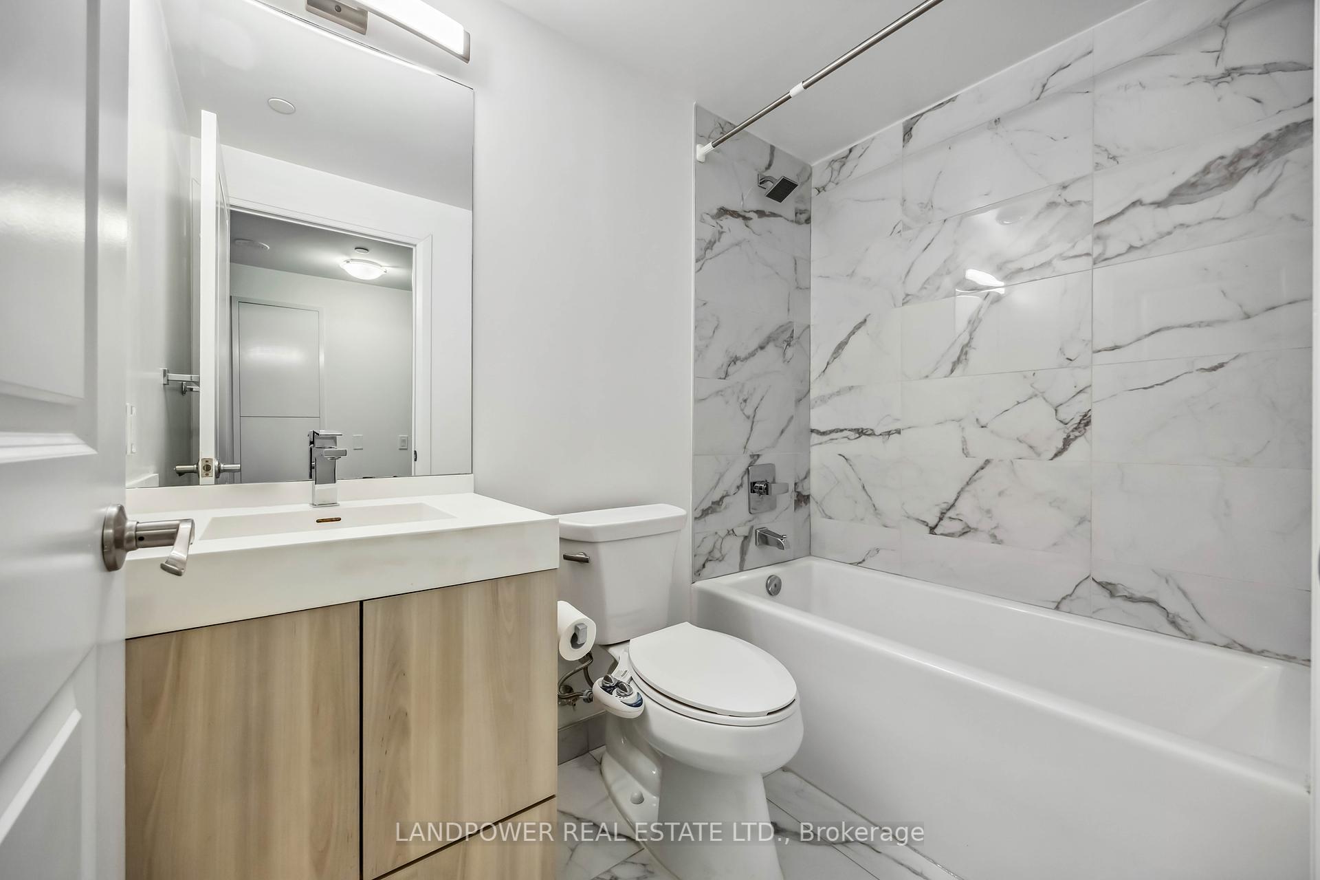 2 Bedrooms Condo at 251 Jarvis, Toronto For sale