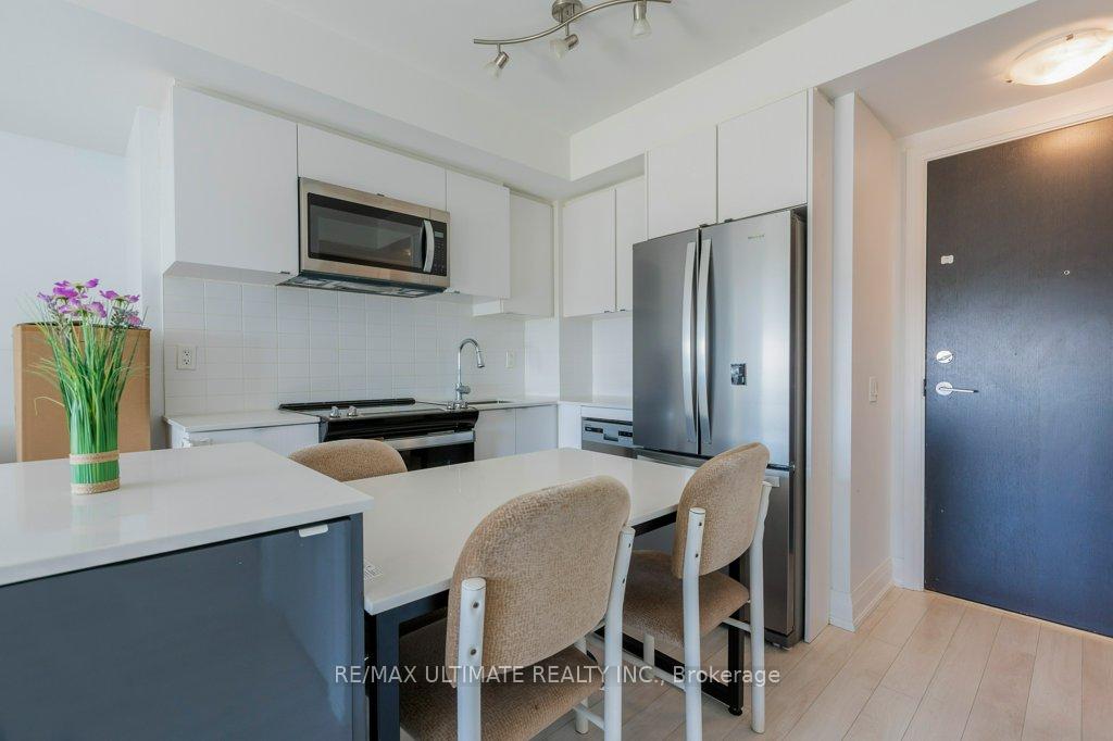 2 Bedrooms Condo at 1461 Lawrence, Toronto For sale