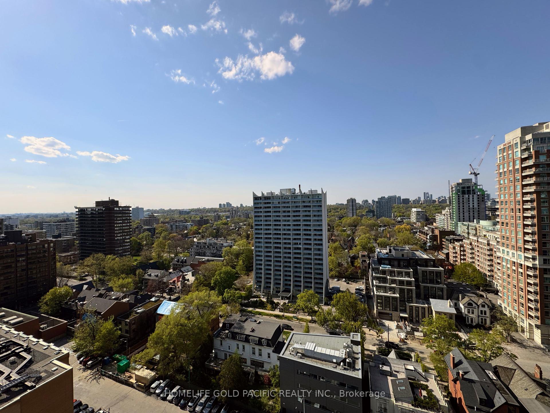 2 Bedrooms Condo at 200 Bloor, Toronto For sale