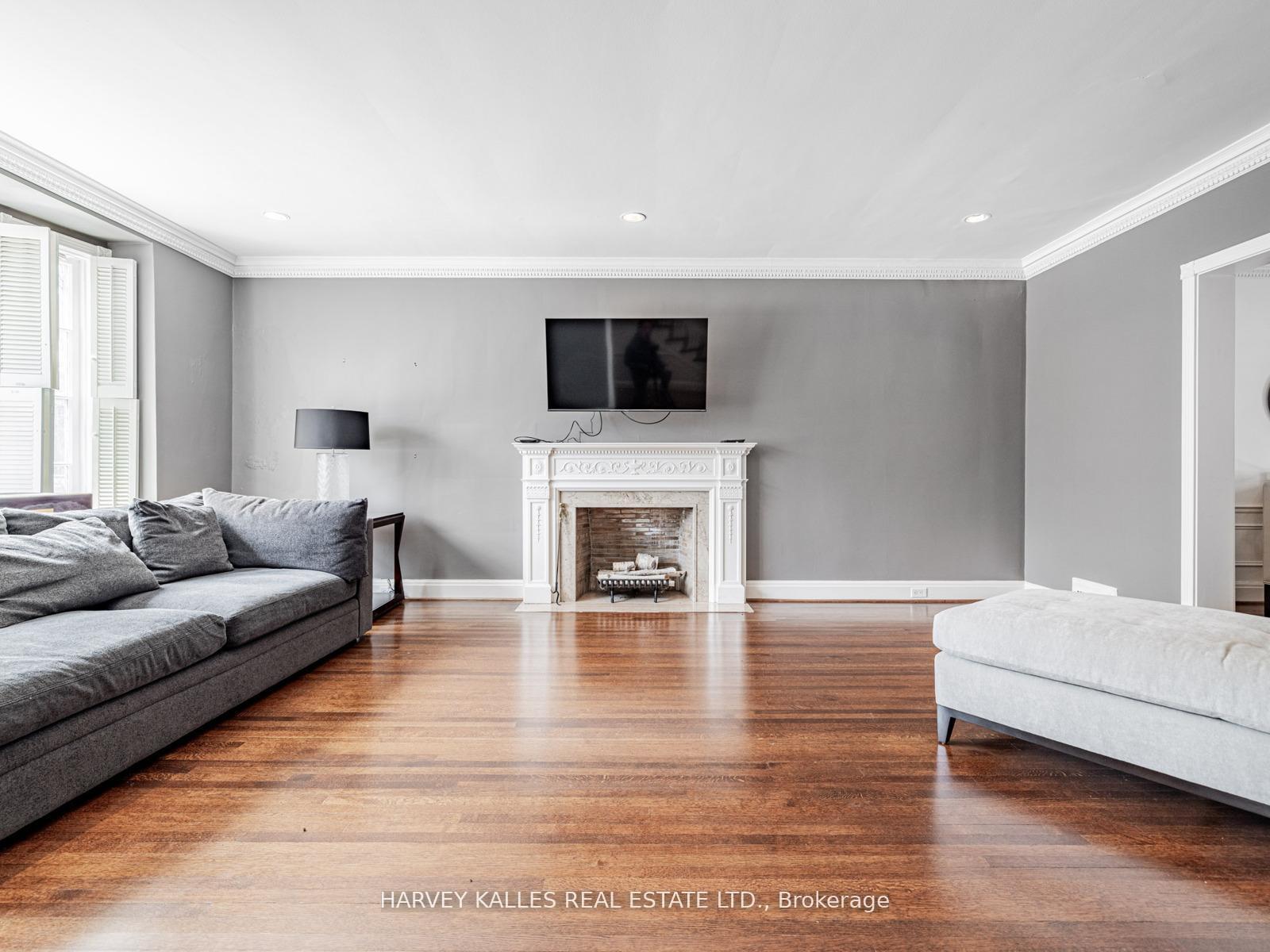2 Silverwood Avenue