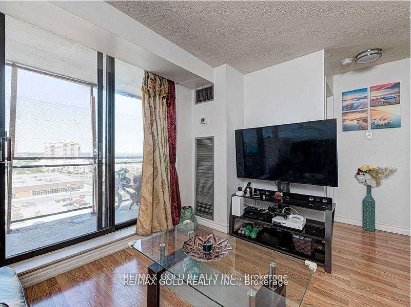 2 Bedrooms Condo at 10 Tapscott, Toronto For sale