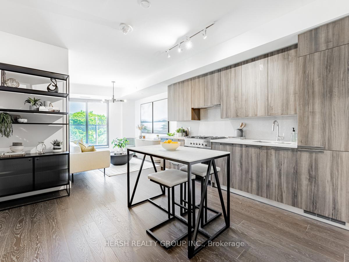 2 Bedrooms Condo at 160 Kingsway,  Toronto For sale