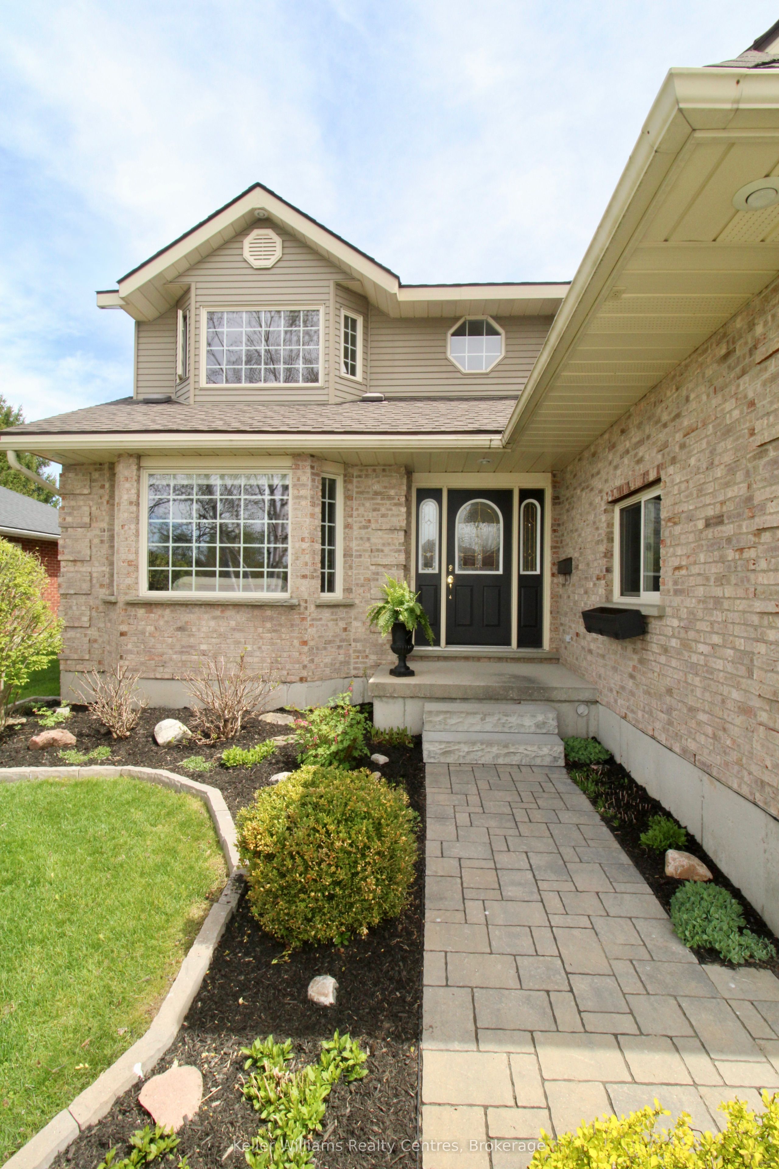 265 4TH STREET Crescent, Hanover, ON N4N 3S9