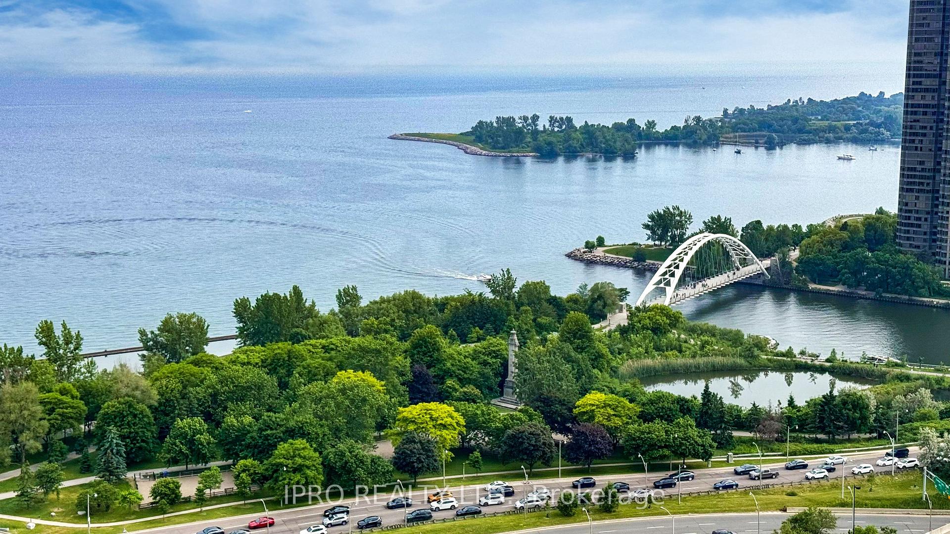 3 Bedrooms Condo at 103 The Queensway, Toronto For sale