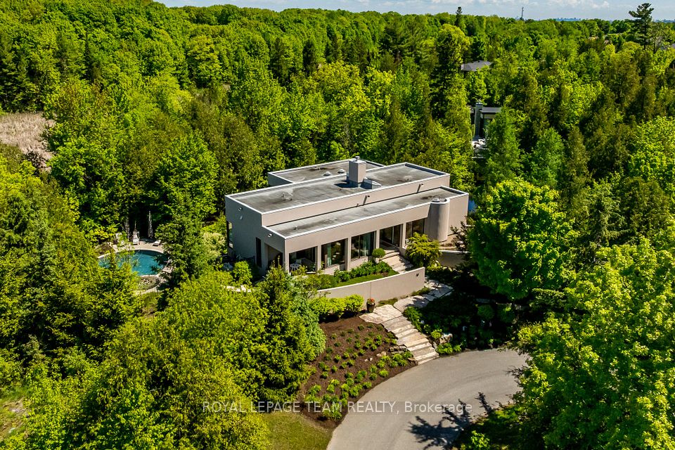 14 Kanata Rockeries