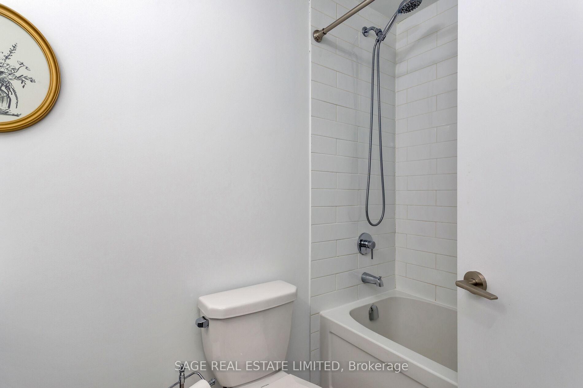 2 Bedrooms Condo at 760 The Queensway, Toronto For sale