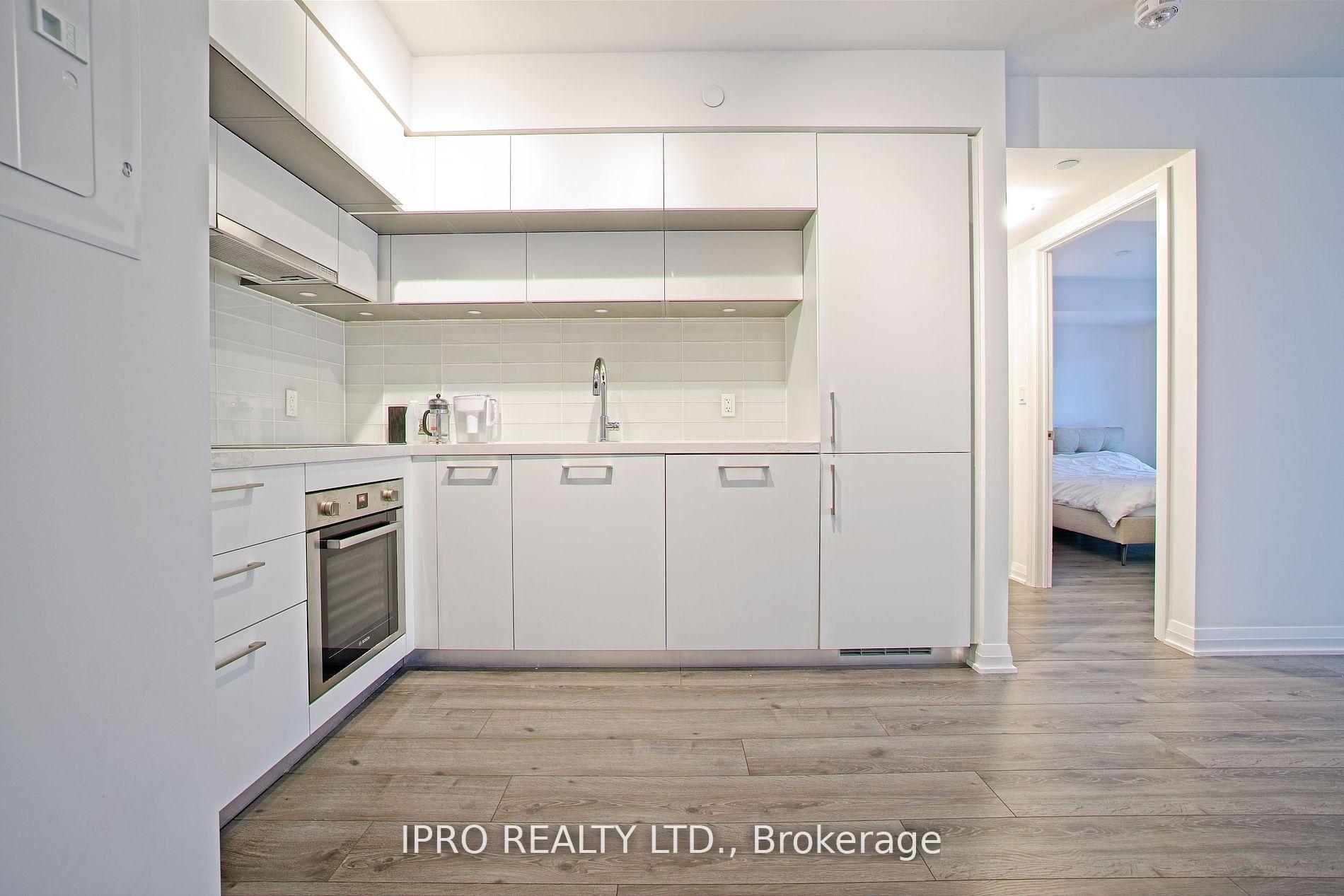 1 Bedroom Condo at 99 Foxbar, Toronto For sale