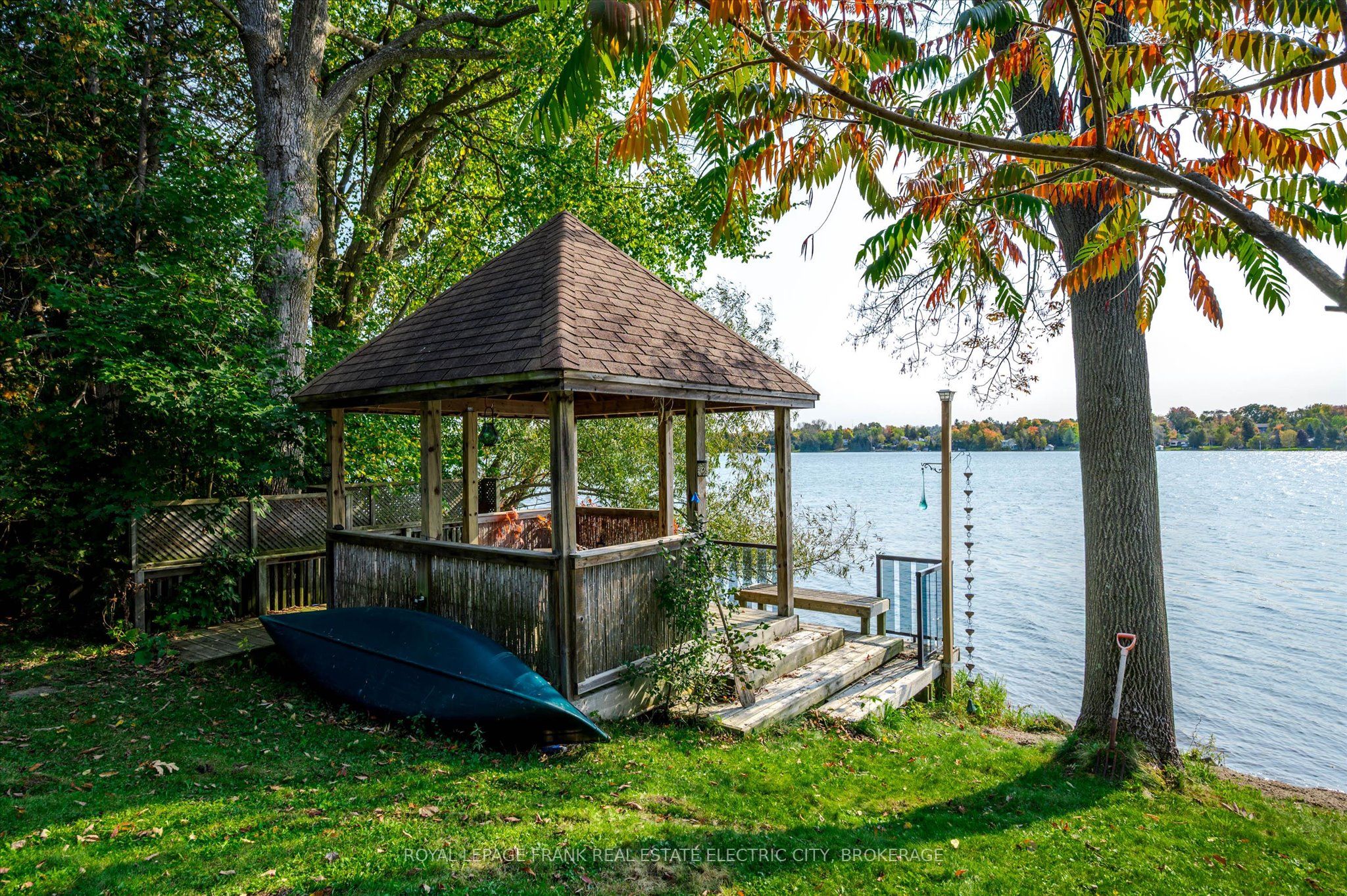 99 Lakeside Drive