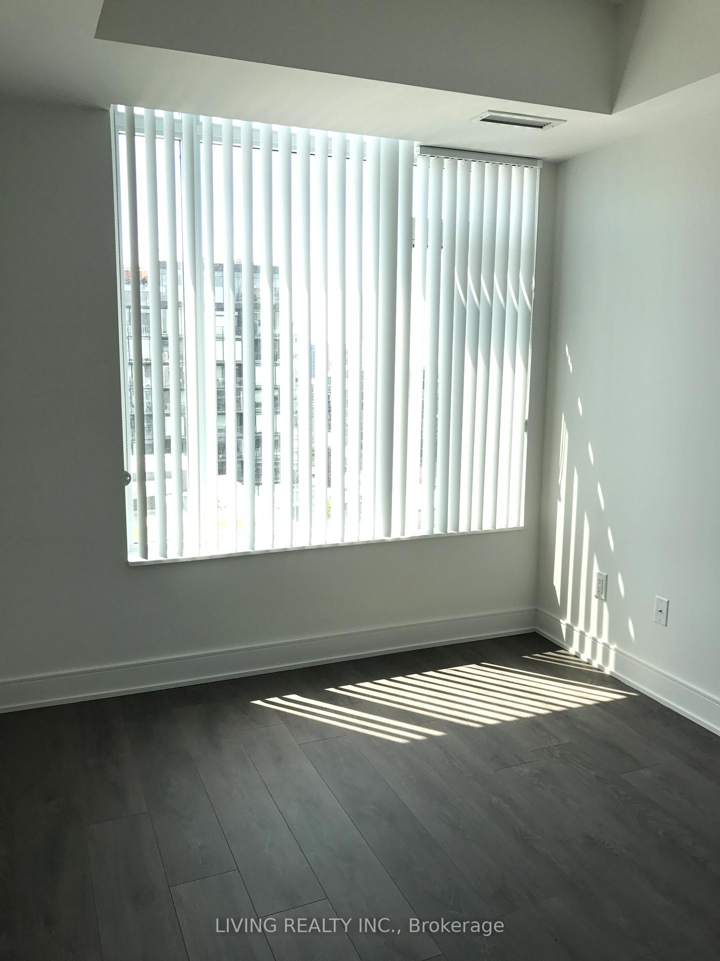 2 Bedrooms Condo at 525 Adelaide, Toronto For sale