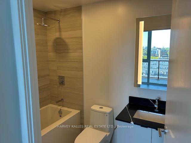 285 Dufferin Street 703