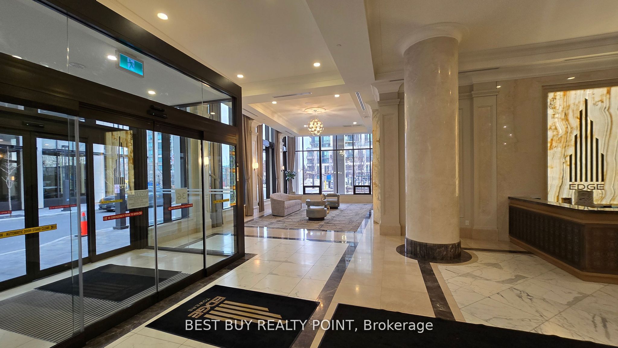 36 Elm Drive W, #201