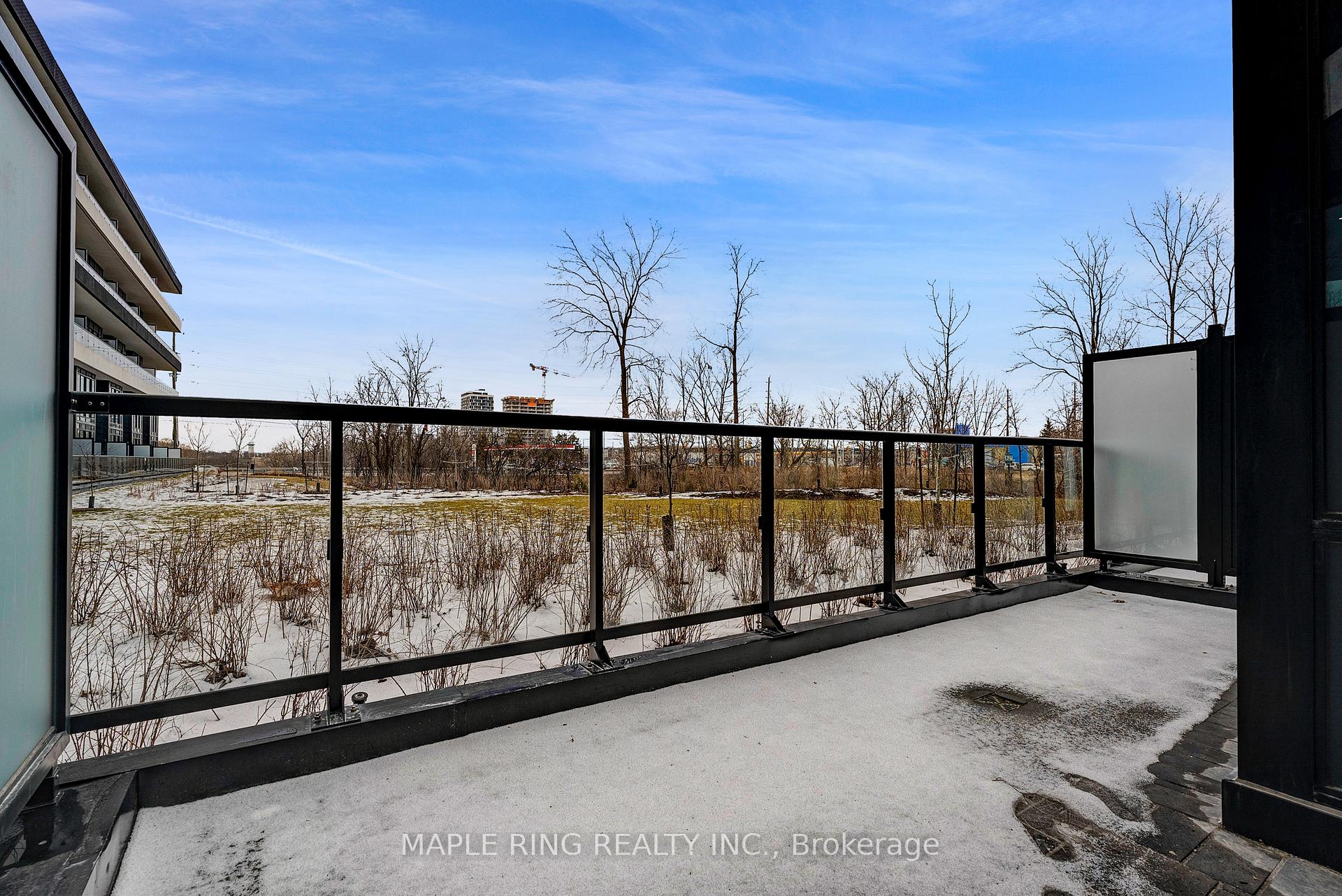 2 Bedrooms Condo at 2485 Taunton,  Oakville For sale