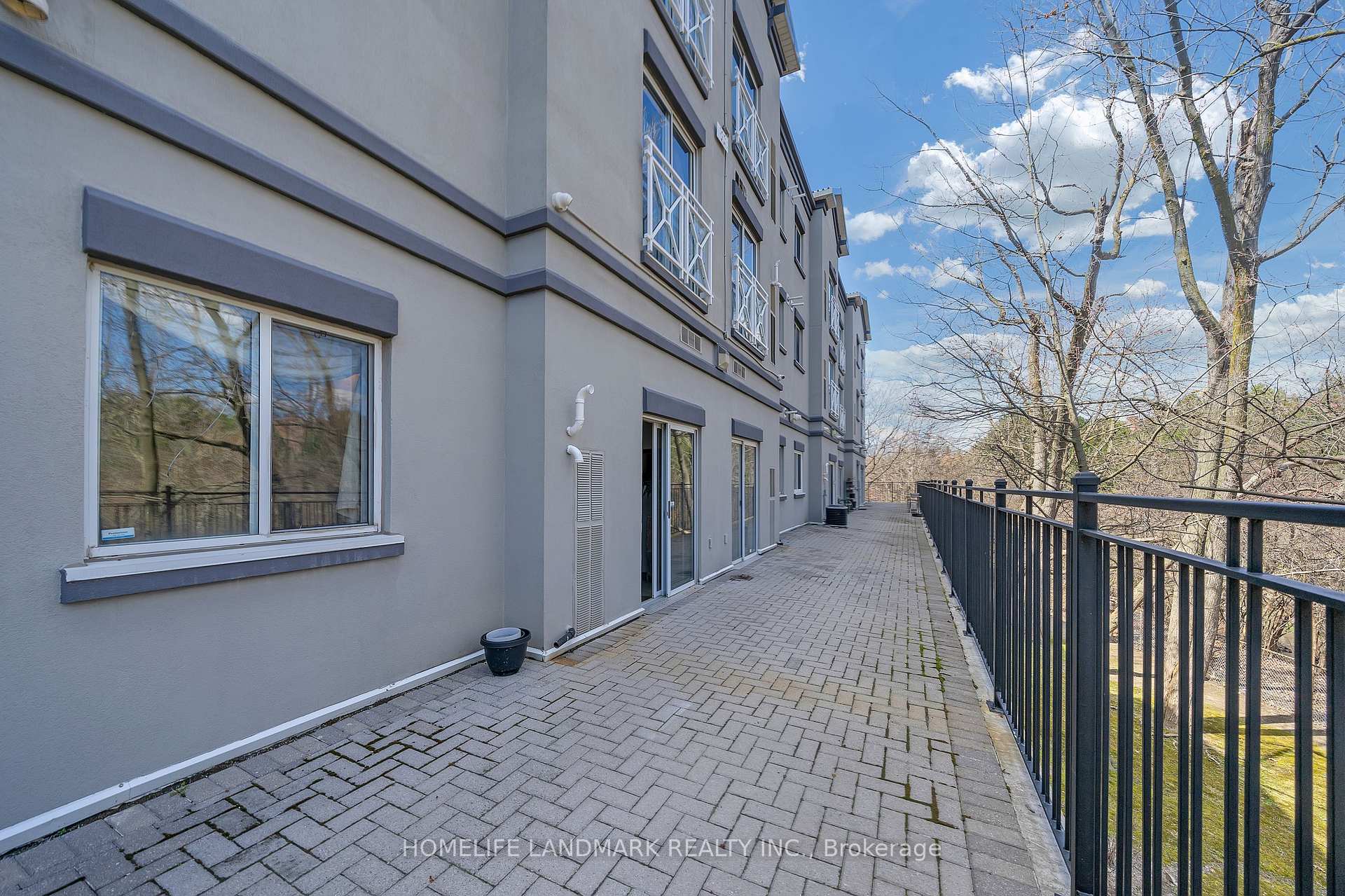 2 Bedrooms Condo at 2351 Kennedy,  Toronto For sale