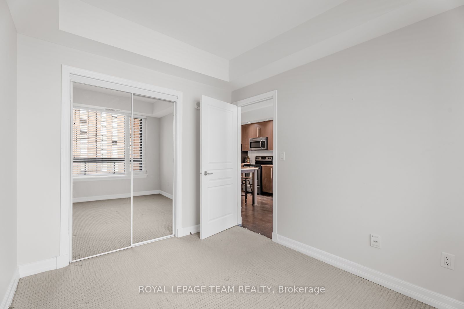 238 Besserer Street, #711