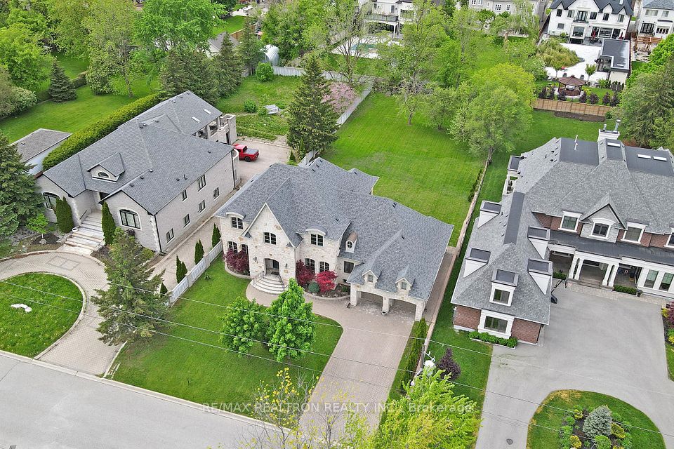 35 Boyle Drive, Richmond Hill, ON L4C 6C8