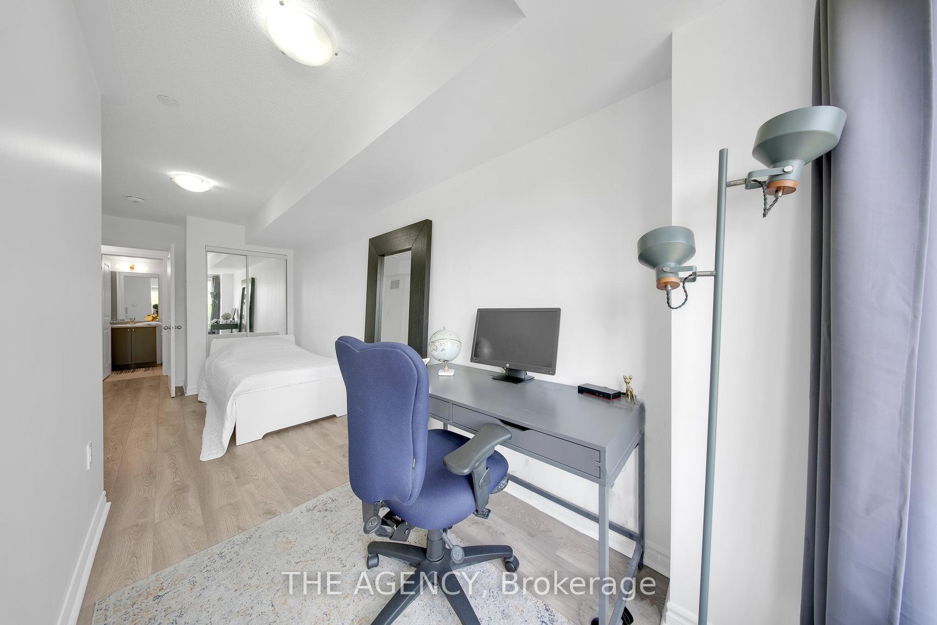 3 Bedrooms Condo at 1155 Stroud, Mississauga For sale