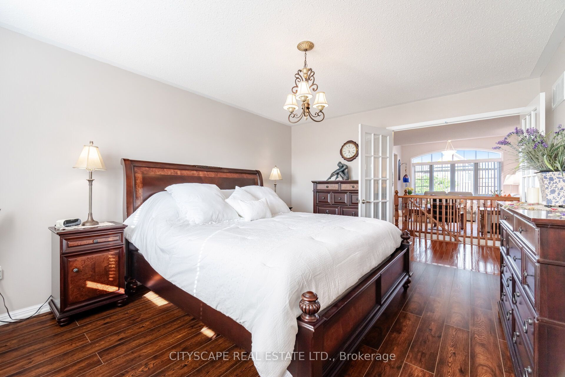 657 Symons Cross