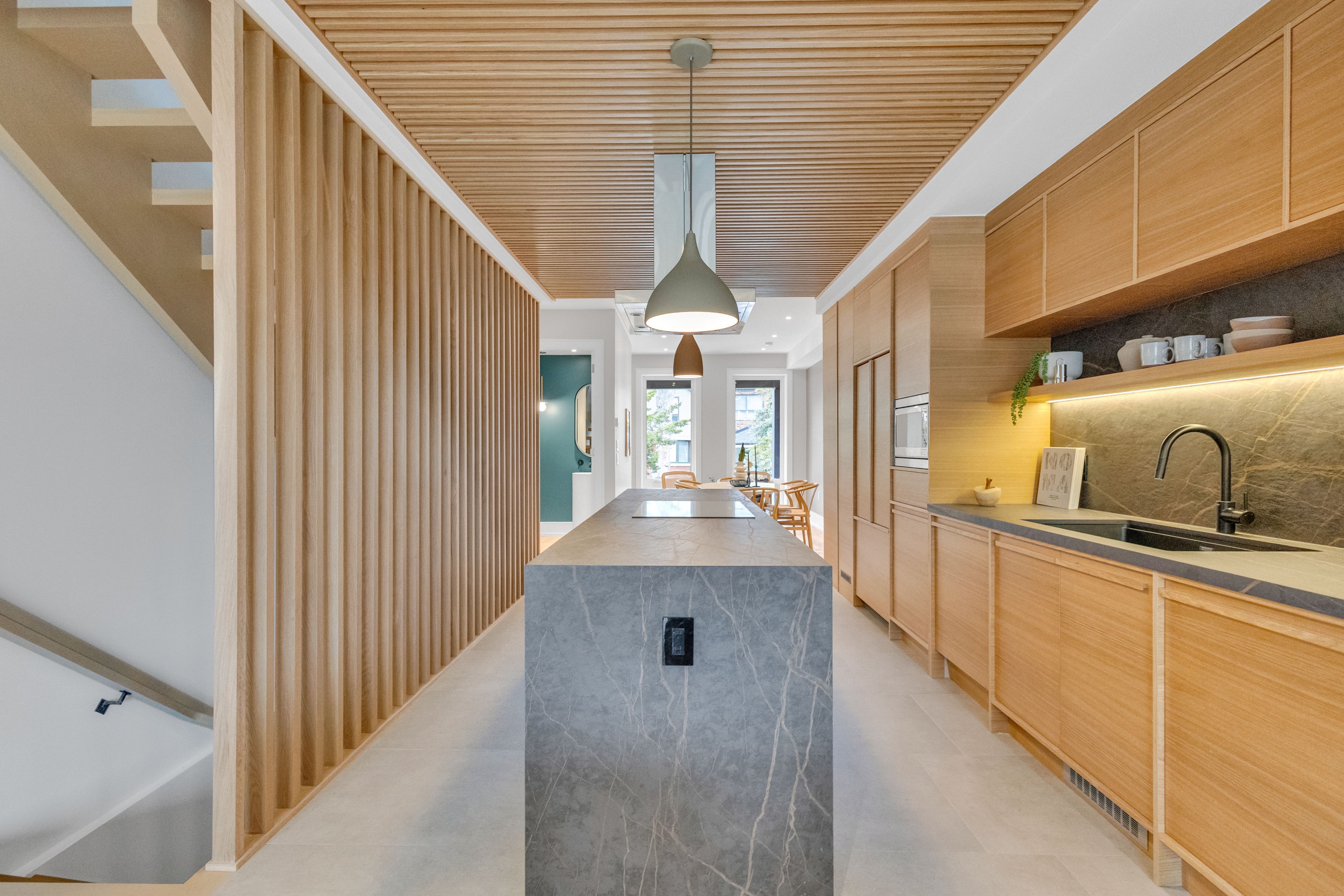 444 Roxton Road