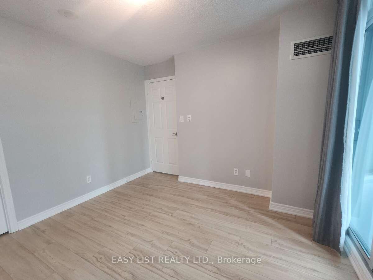 2 Bedrooms Condo at 51 Lower Simcoe, Toronto For sale