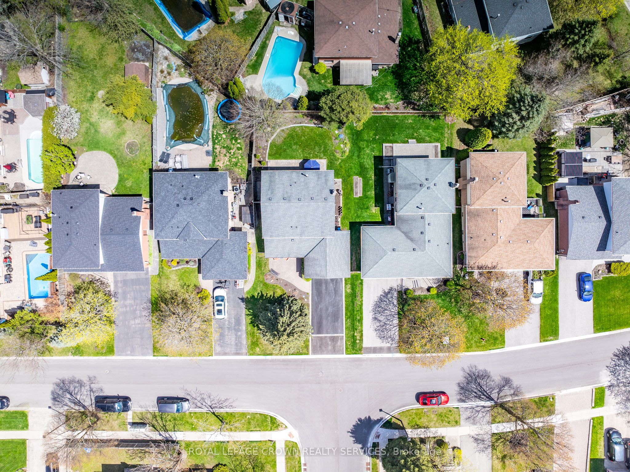 383 Ashworth Drive