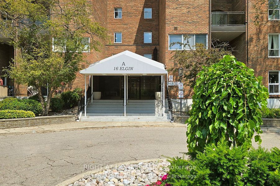 16 Elgin