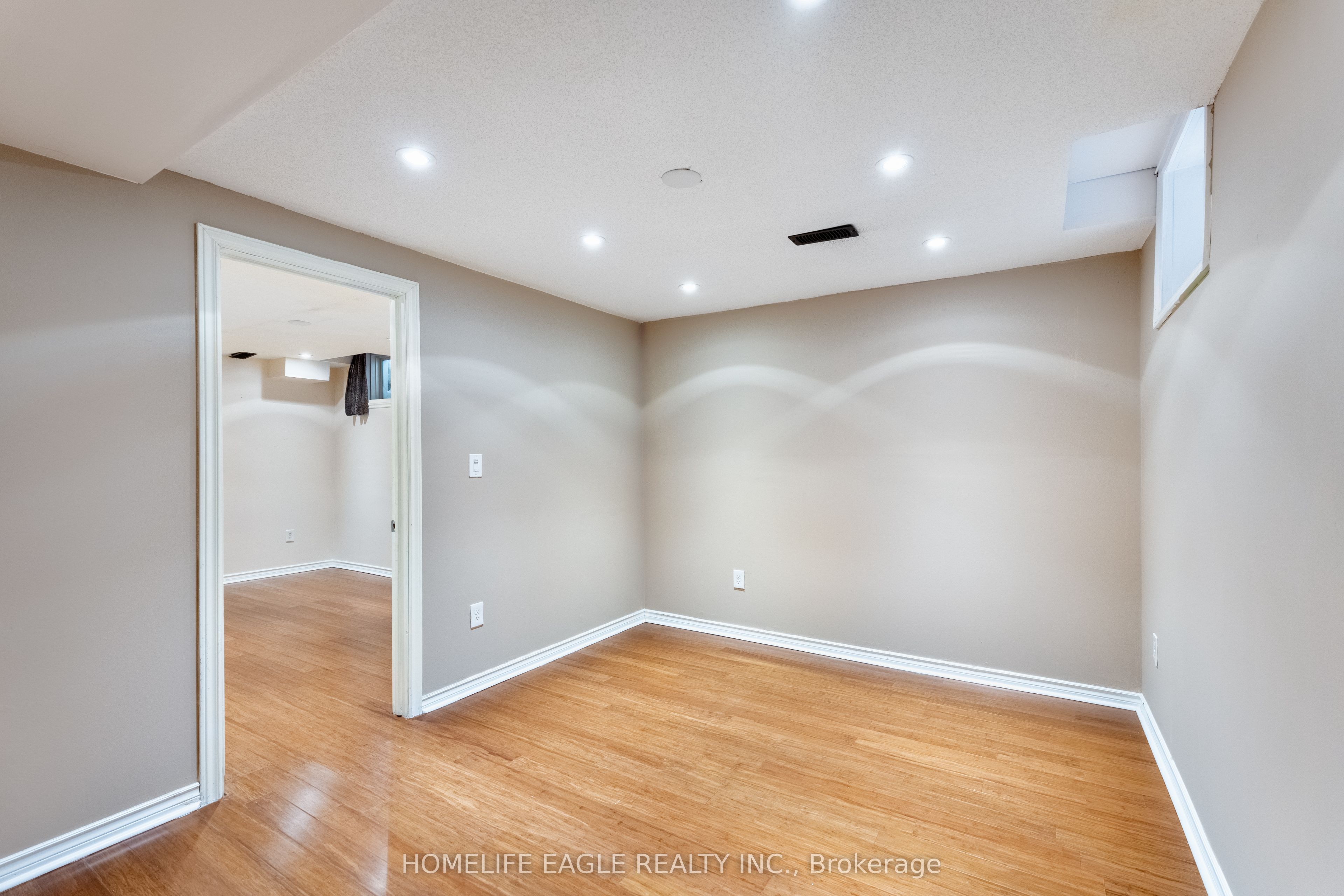74 Bulmer Crescent