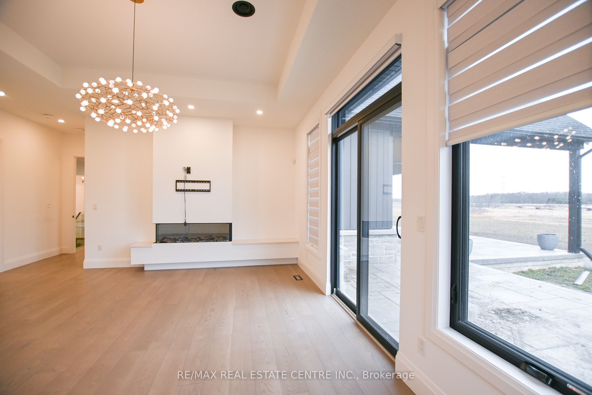 7325 Sunset Place, #3