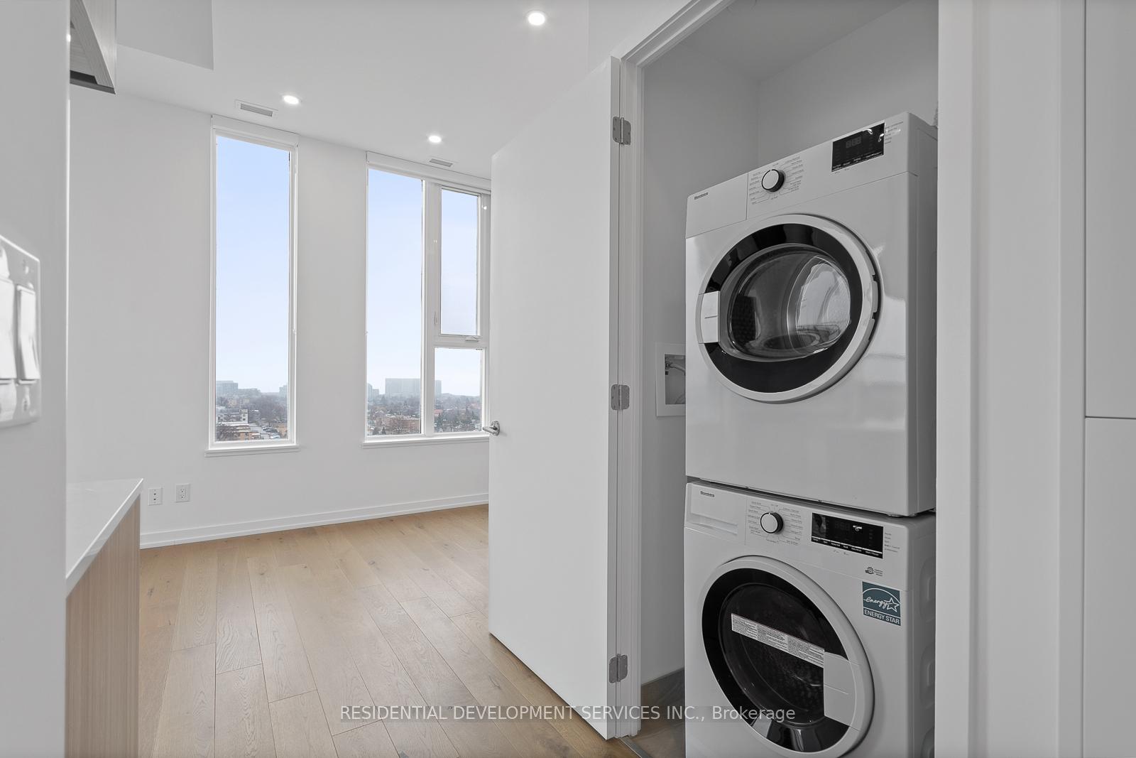 3 Bedrooms Condo at 3100 Keele,  Toronto For sale