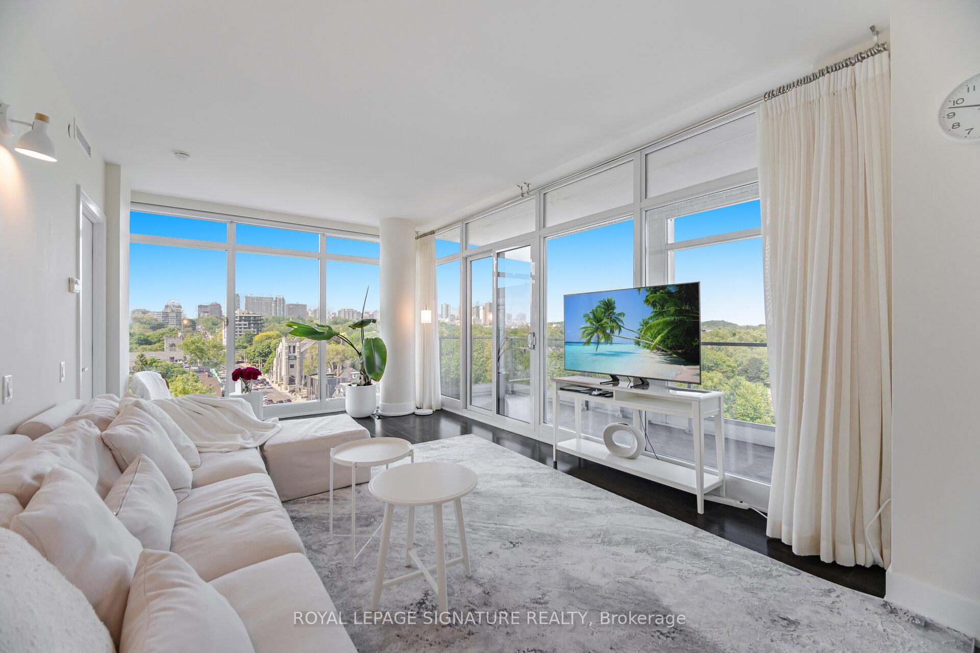 2 Bedrooms Condo at 170 Avenue, Toronto For sale