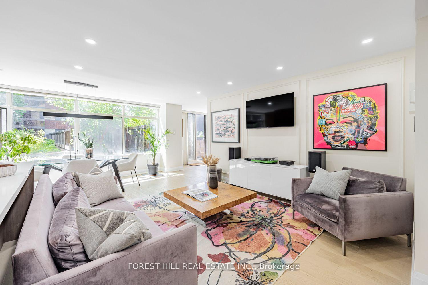 3 Bedrooms Condo at 900 Yonge, Toronto For sale