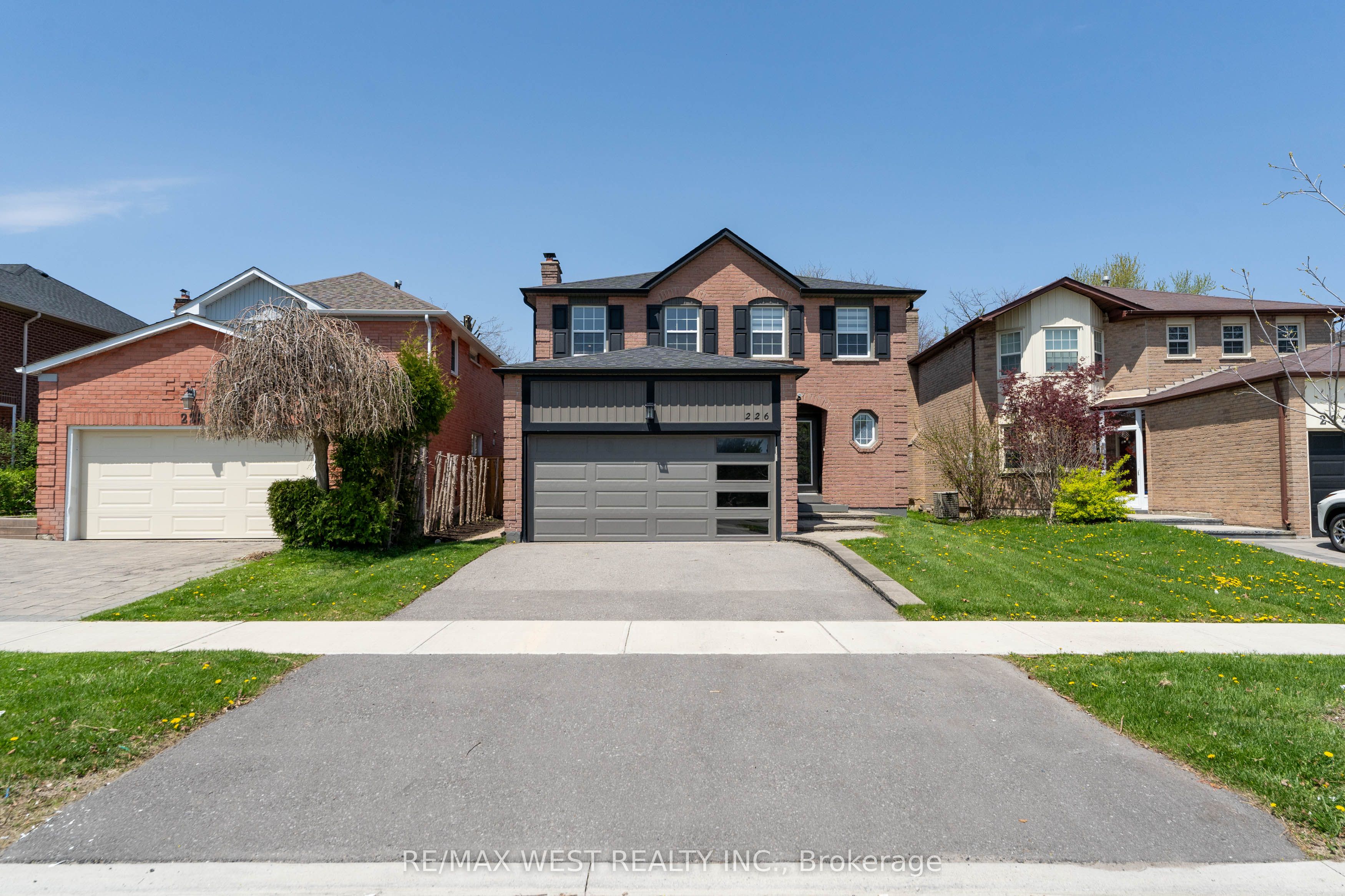 226 Austin Drive, Markham, ON L3R 6M6