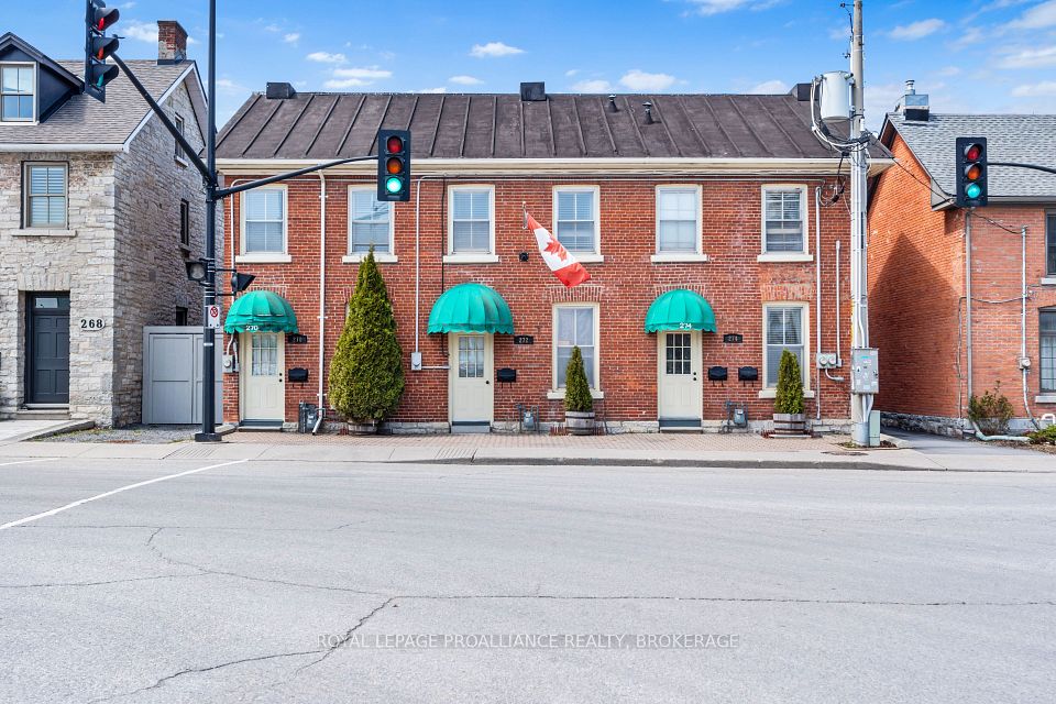 270 Wellington