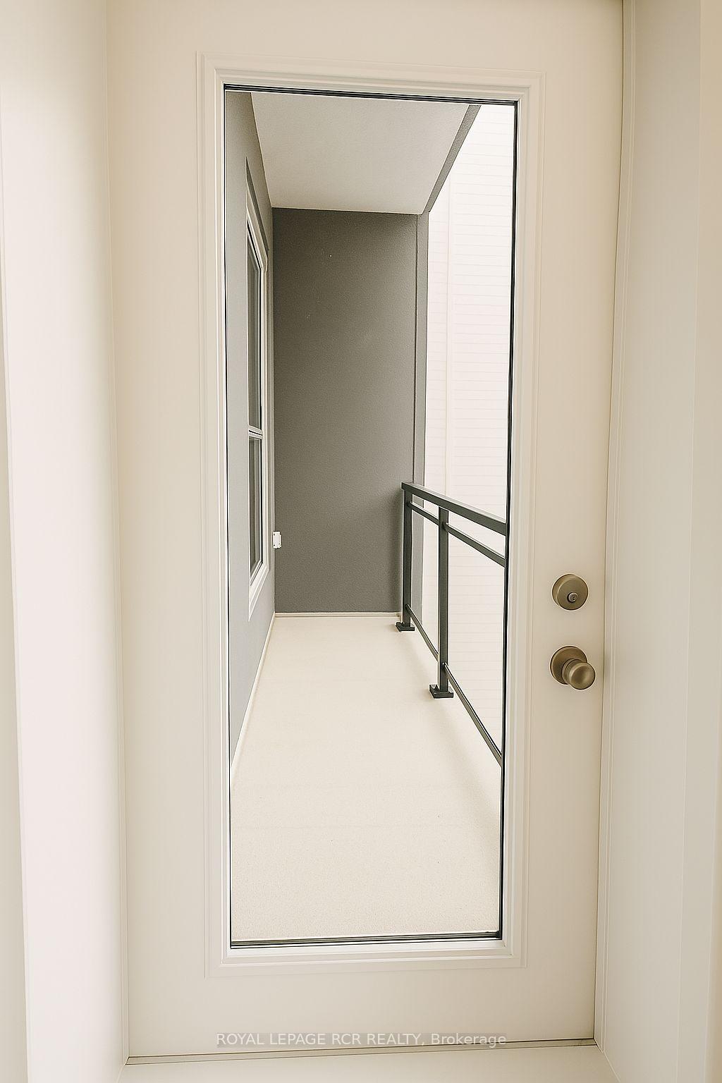 1 Bedroom Condo at 95 Dundas, Oakville For sale