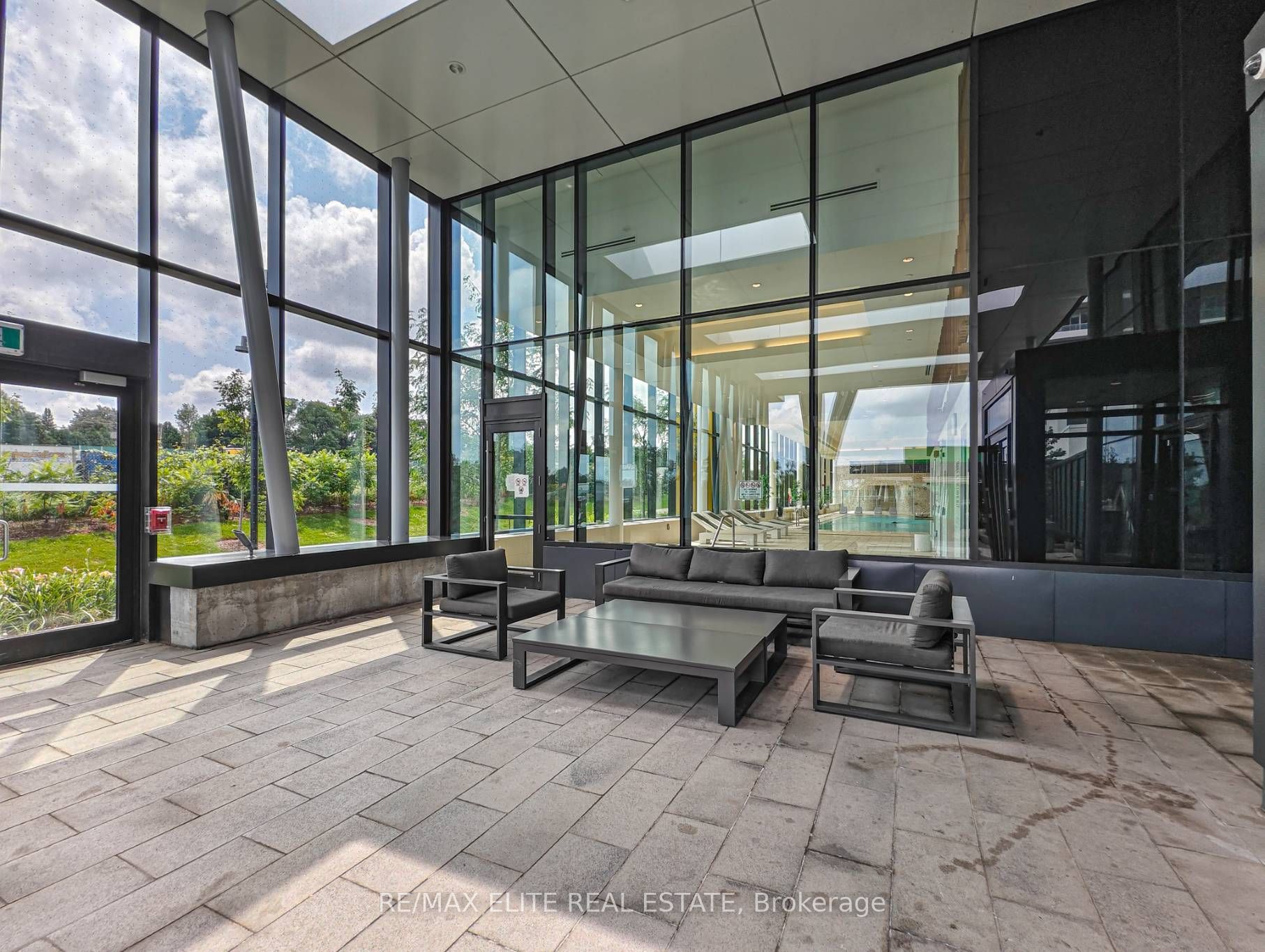 #907 - 95 Mcmahon Drive, Toronto, ON M2K 0E4