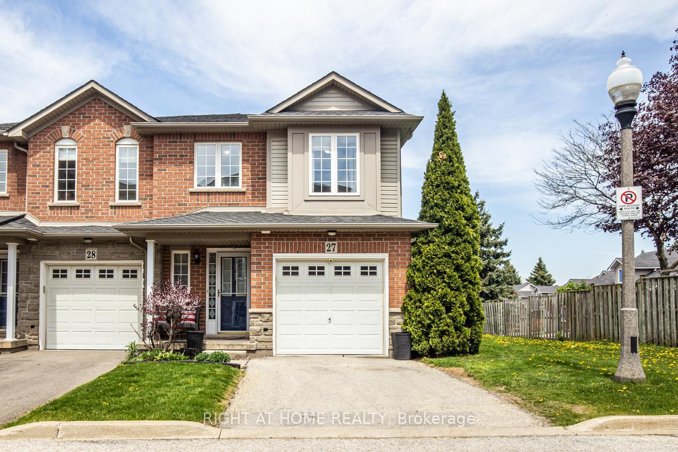 3 Bedrooms Condo at 7 Southside, Hamilton For sale