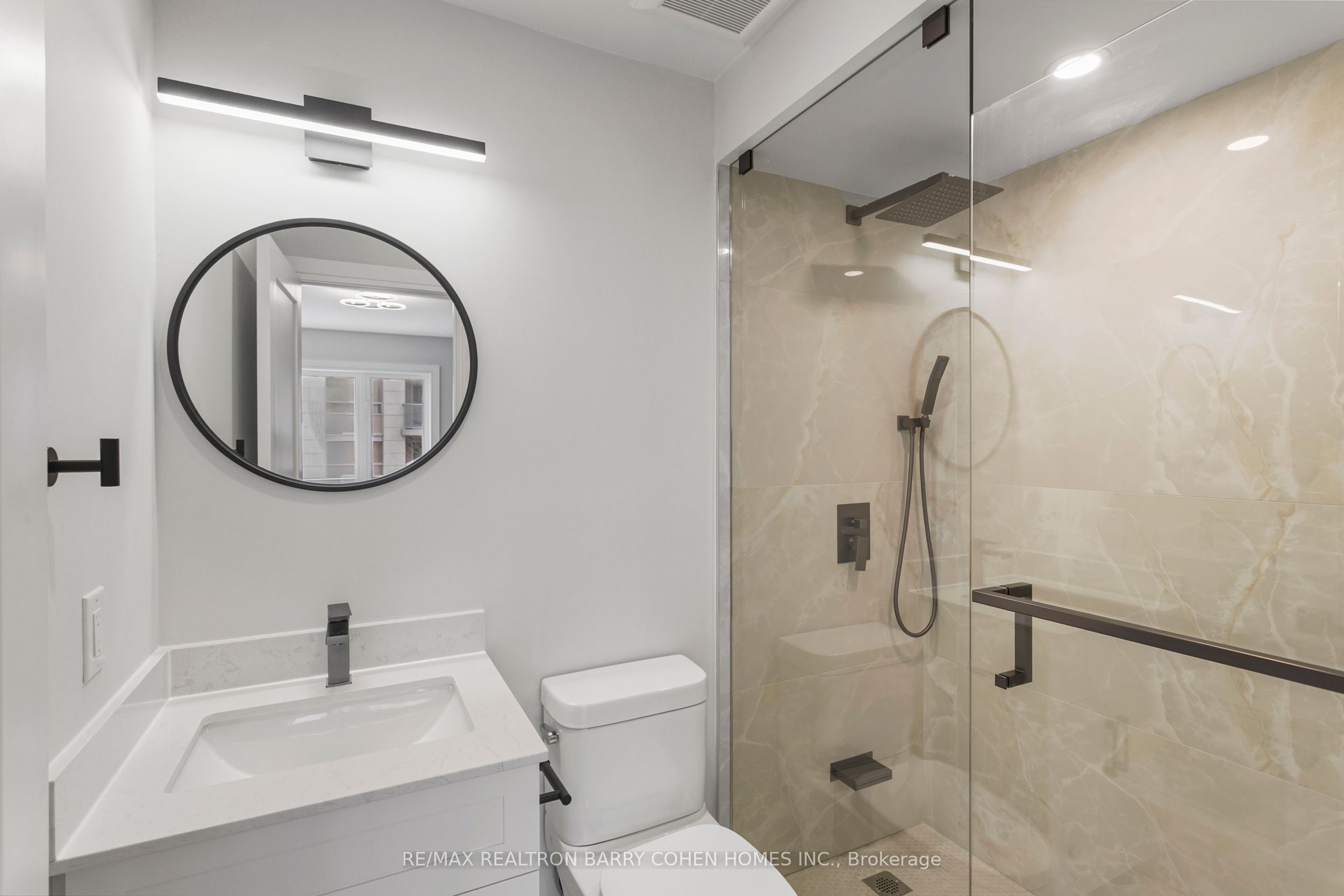 21 Galleria Parkway, #21