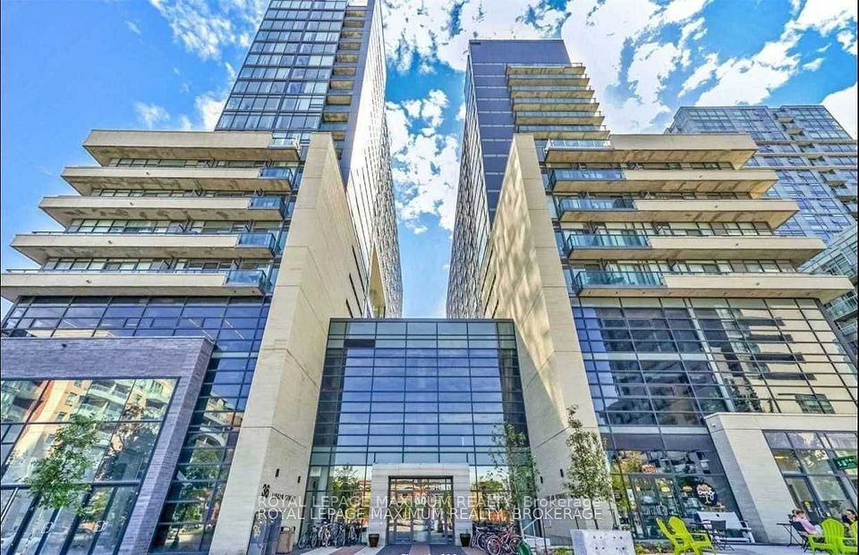 36 Lisgar