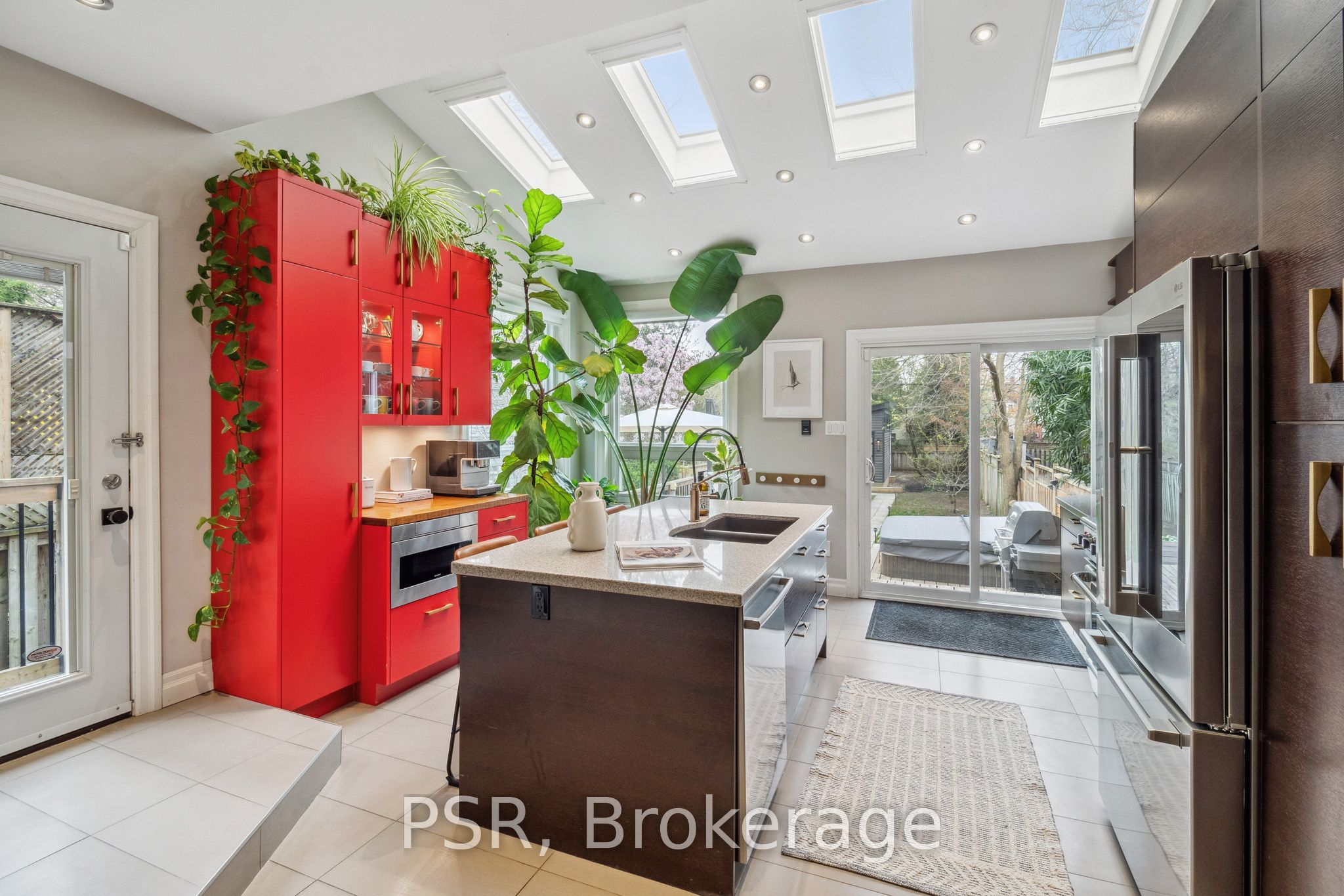 343 Balliol Street
