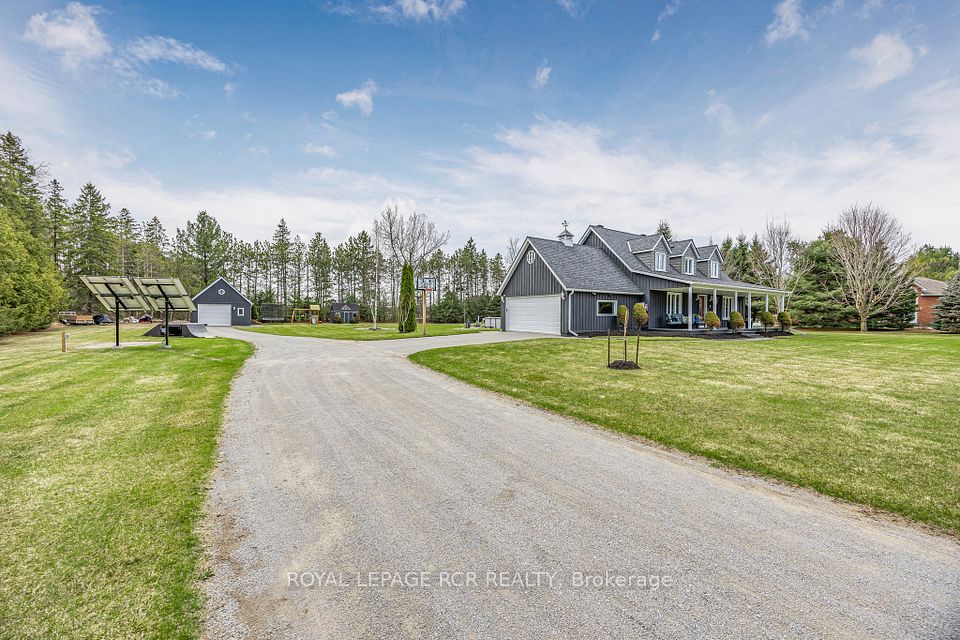 2 Tioga Boulevard, Adjala-Tosorontio, ON L0M 1J0