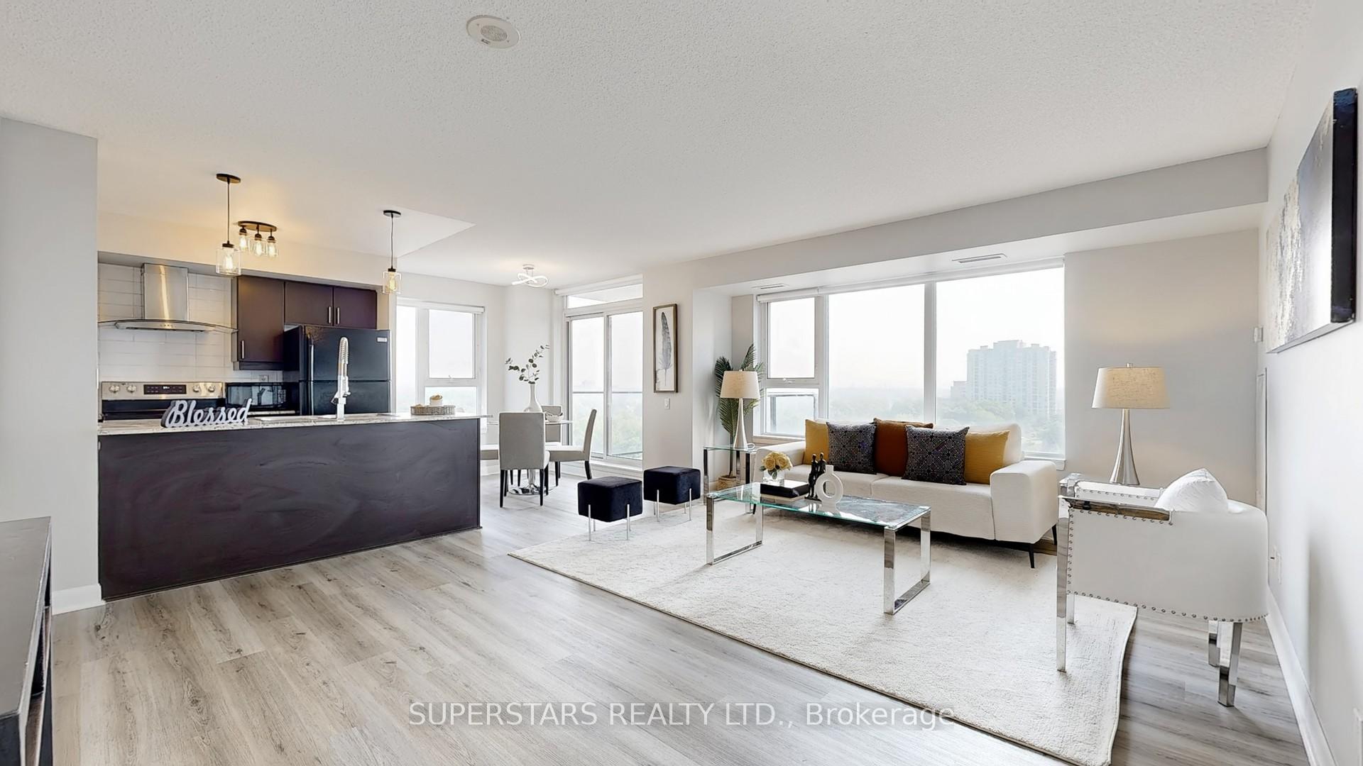 2 Bedrooms Condo at 25 Town Centre, Toronto For sale