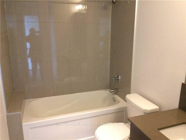 3 Bedrooms Condo at 98 Lillian, Toronto For sale