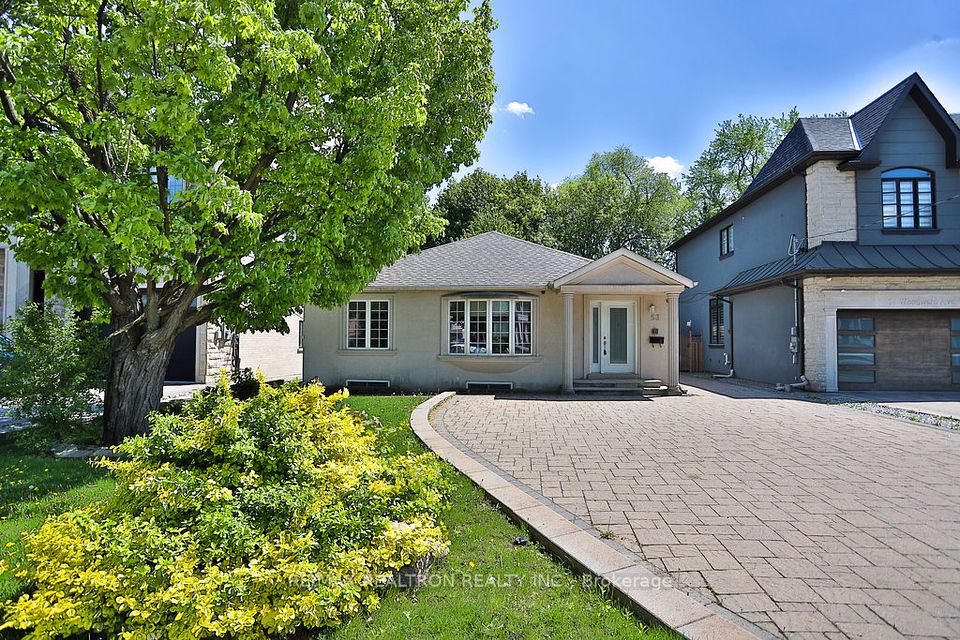 53 Woodward Avenue, Markham, ON L3T 1E6