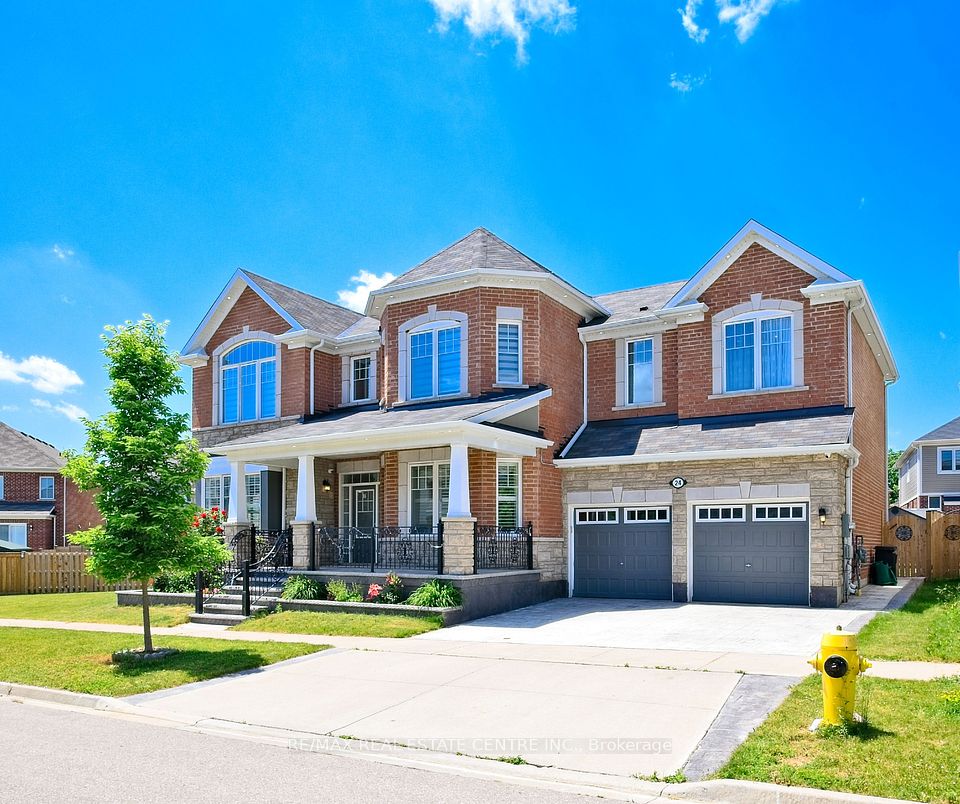 24 Pickett Place