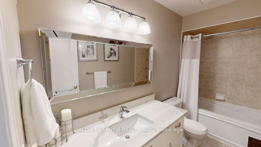 3 Bedrooms Condo at 348 Highland, Hamilton For sale